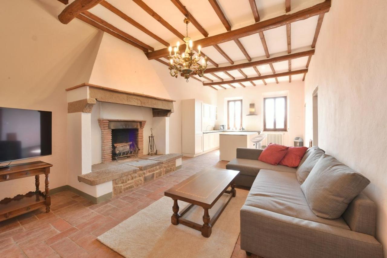 سيفيتيلا إن فال دي تشيانا Agriturismo I Poggilunghi المظهر الخارجي الصورة