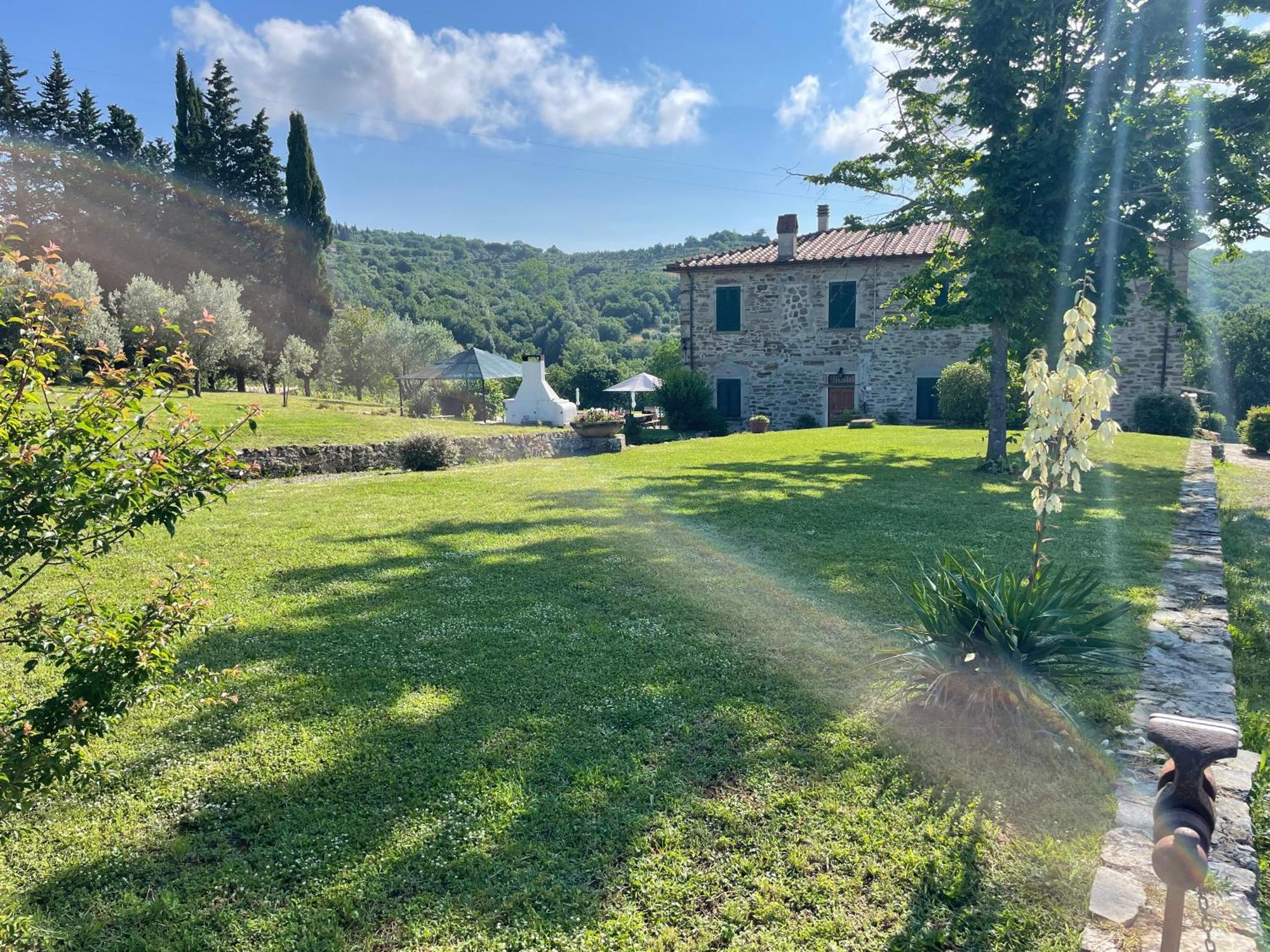 سيفيتيلا إن فال دي تشيانا Agriturismo I Poggilunghi المظهر الخارجي الصورة