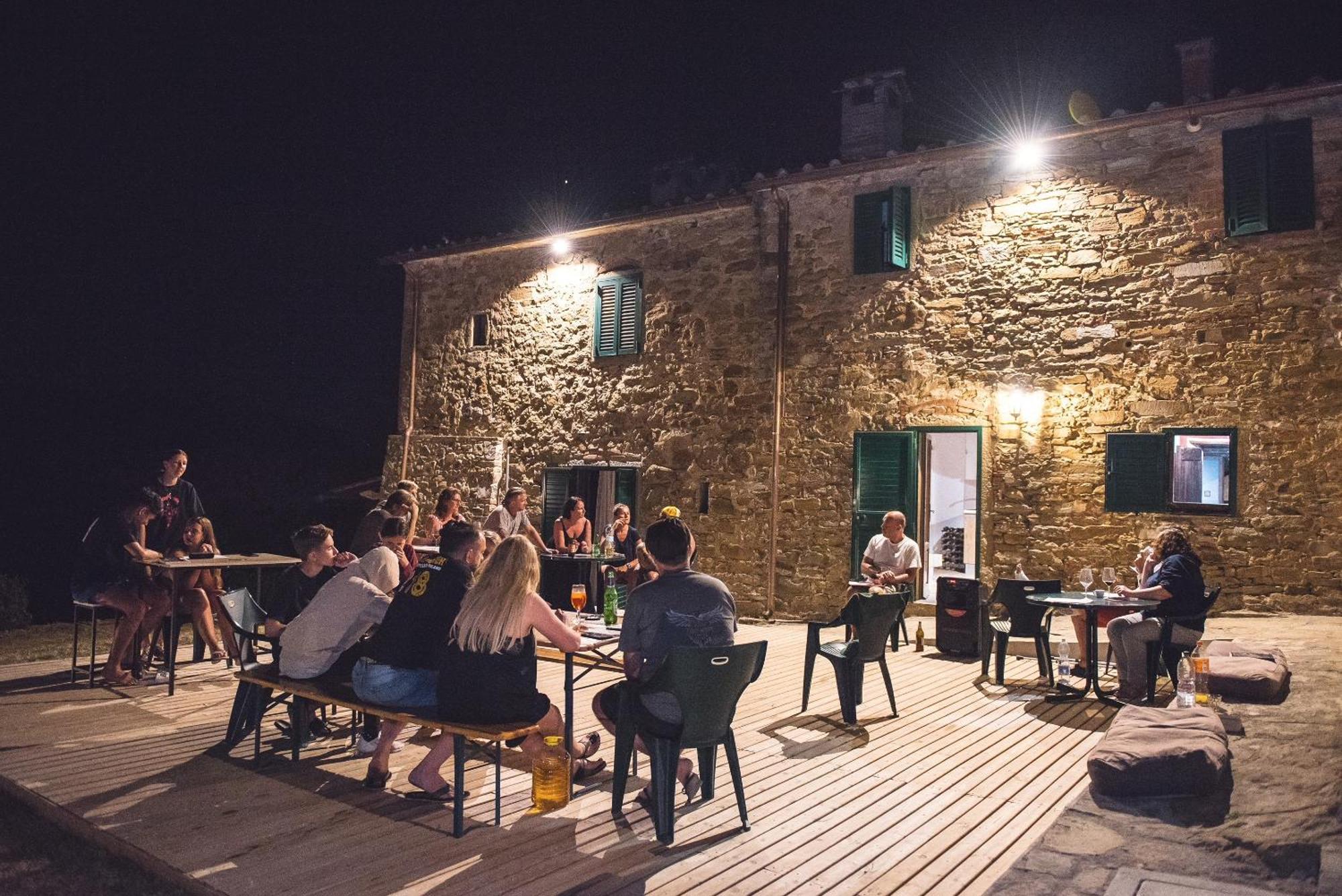 سيفيتيلا إن فال دي تشيانا Agriturismo I Poggilunghi المظهر الخارجي الصورة